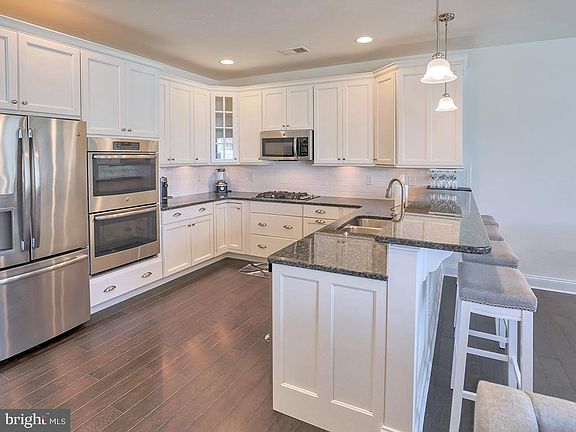 5th image of 33295 Marina Bay Cir #50