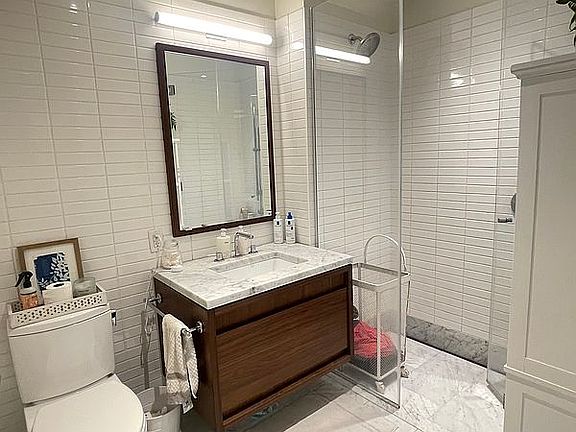 5th image of 550 Vanderbilt Ave #220