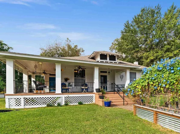 319 Austin St, Jacksonville, TX 75766