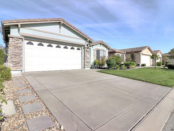3rd image of 508 Twin Pines Drive