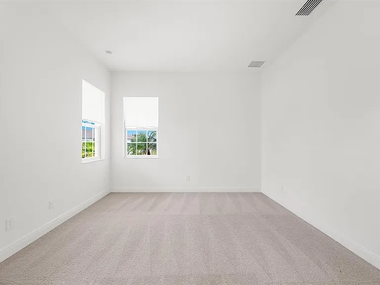 13744 Old Creek Ct — Photo 7