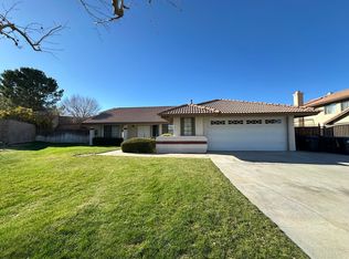 40651 Maestro Ln, Palmdale, CA 93551