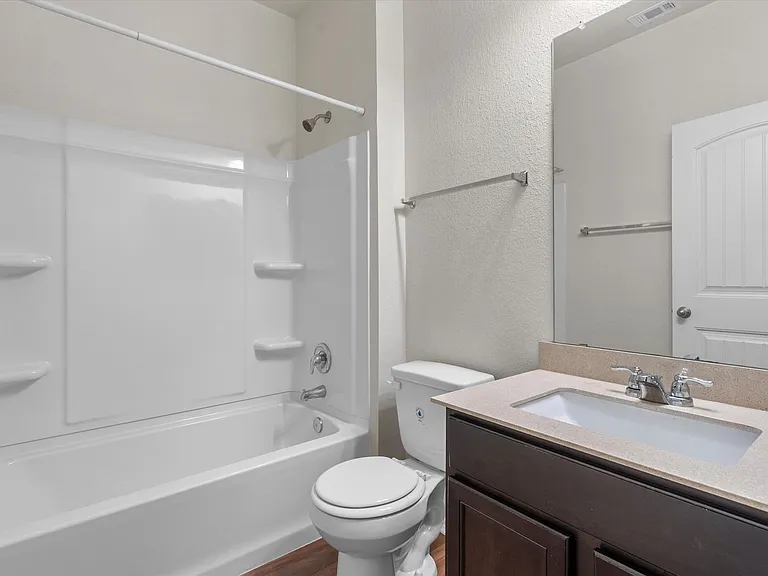 7604 Knockfin Dr — Photo 22