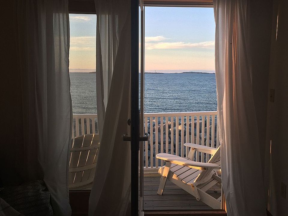 2nd image of 1086 Nantasket Ave