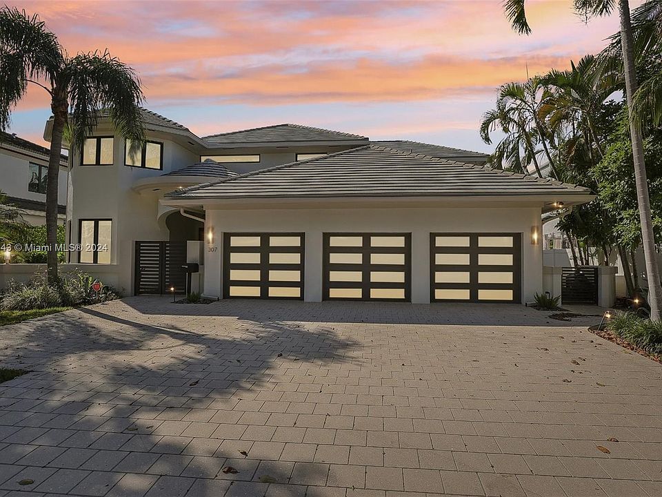 1st image of 307 Seven Isles Dr