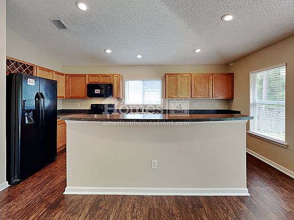 3rd image of 2354 Adams Lake Blvd