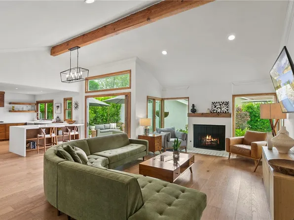 116 E Yale Loop #9, Irvine, CA 92604