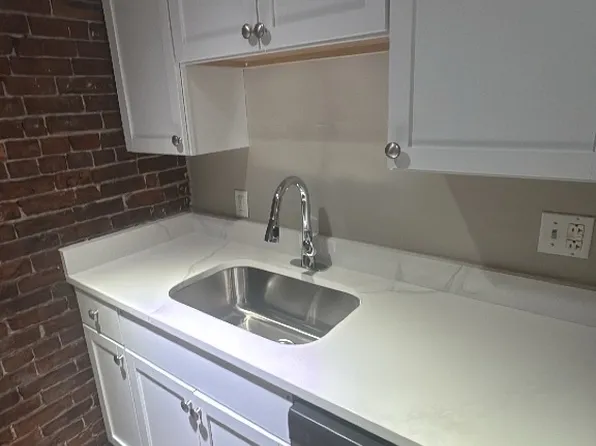 1751 Washington St #10B, Boston, MA 02118