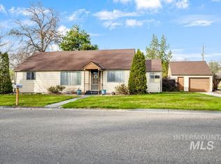 489 NW 4th Ave, Ontario, OR 97914