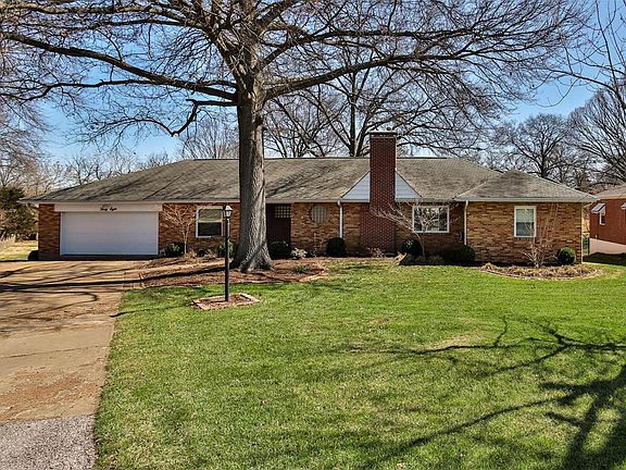 2nd image of 38 Montague Ct