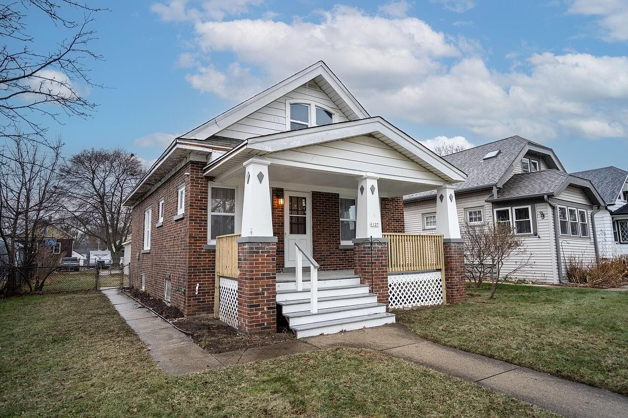 1127 South 85th St, West Allis, WI 53214 Zillow