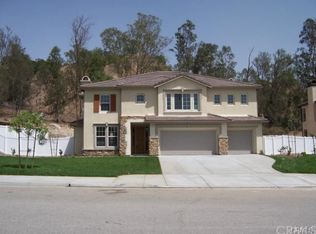 7221 Cherrywood Ct, Highland, CA 92346