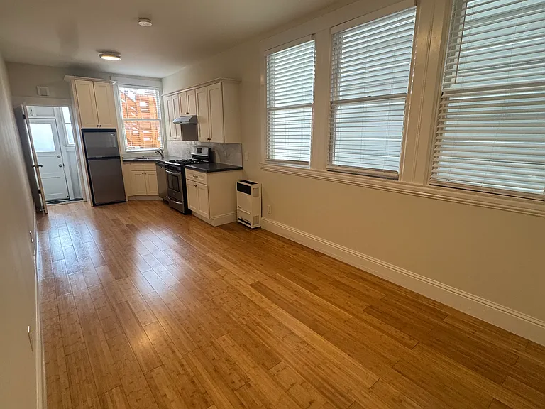 45 Pearl St #45 — Photo 2