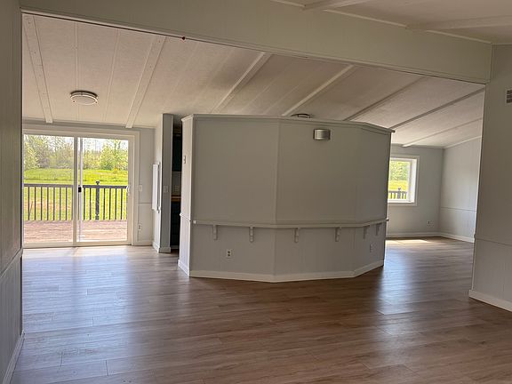 5th image of 739 Lange Rd