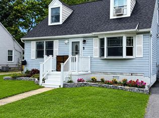 118 Bliss Ln, Glen Burnie, MD 21060