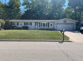 334 W Lake Dr, Random Lake, WI 53075