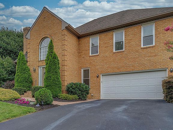 4th image of 5116 Meadow Creek Dr