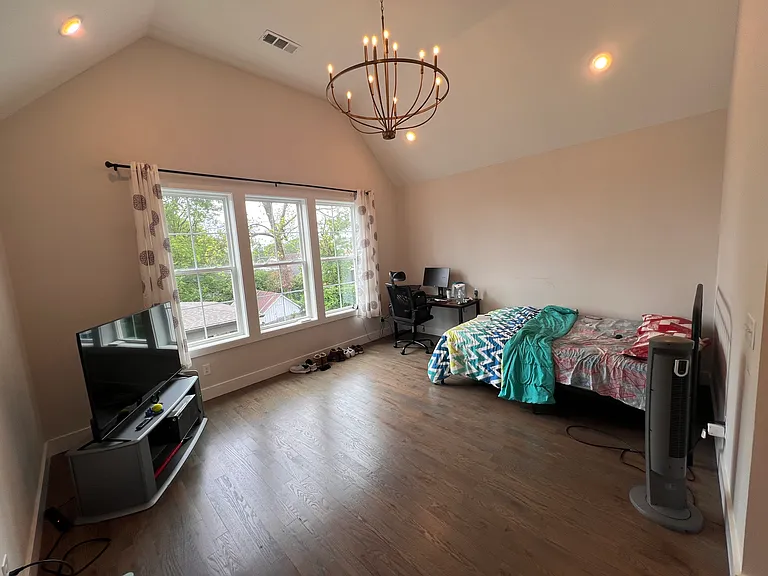 1705 Cass St #B — Photo 1
