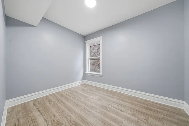 7353 S Blackstone Ave #2 — Photo 7