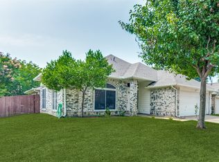 2213 Chatam Hill St, Grapevine, TX 76051