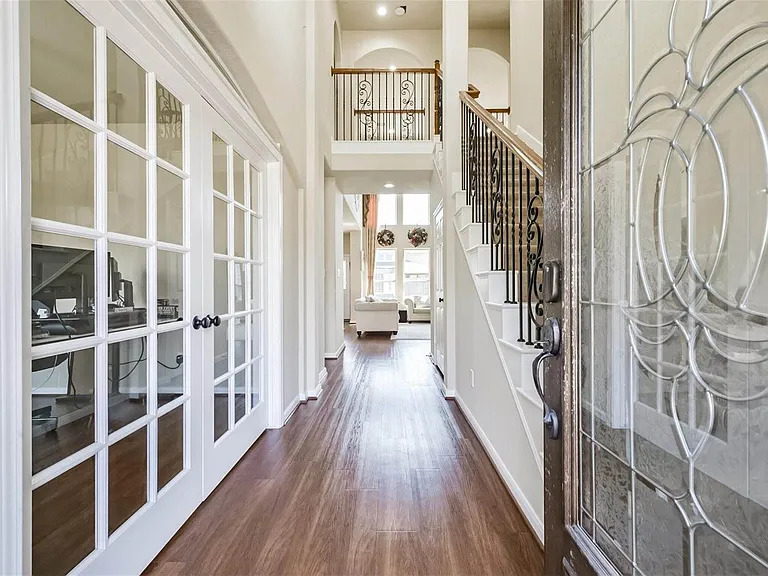 19027 Bowden Harbour Dr — Photo 4
