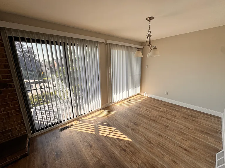 402 Harrison Pl — Photo 12