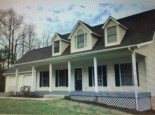 2749 Bluewater Dr, Moneta, VA 24121