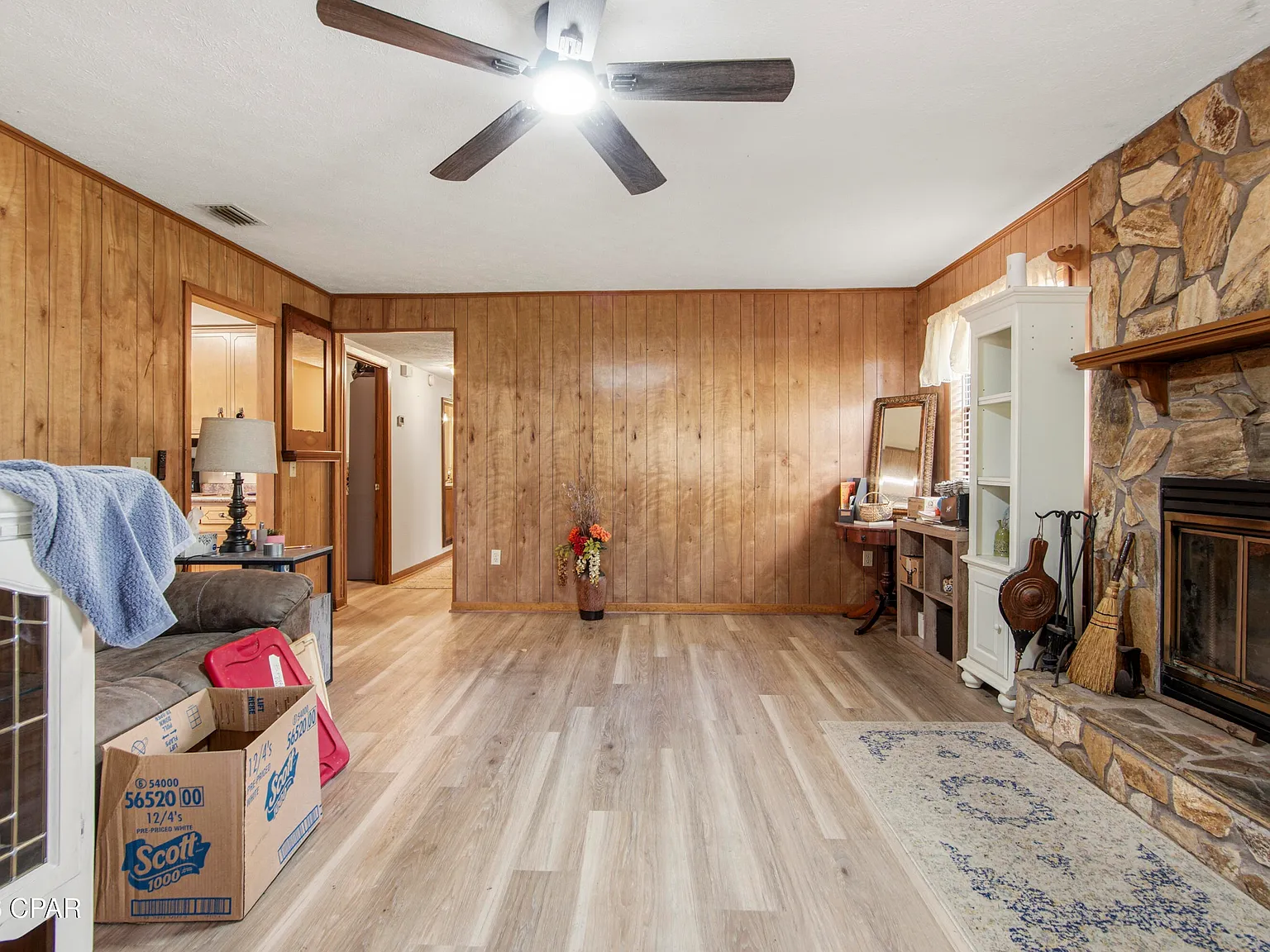 2 bed, 2489 sqft, $2,500 — Photo 3