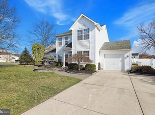43 Randolph Ln, Sicklerville, NJ 08081