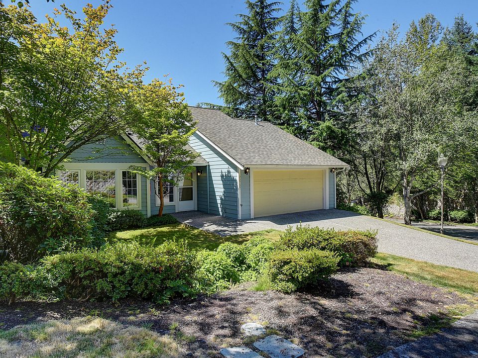 1st image of 22707 SE 43rd Ct