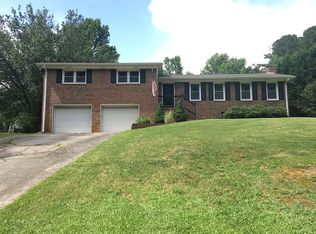 1047 Washington Ave, Woodstock, GA 30188