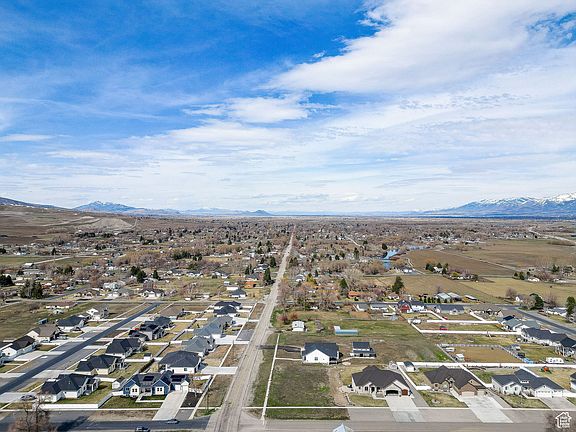 15 E 900 S, Wellsville, UT 84339 | MLS #1988047 | Zillow