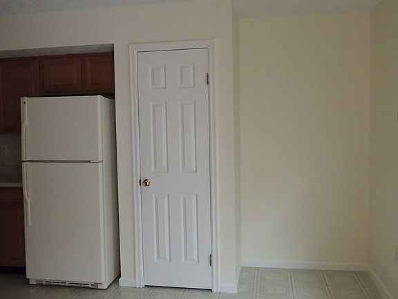 3rd image of 8540 Biscayne Ct