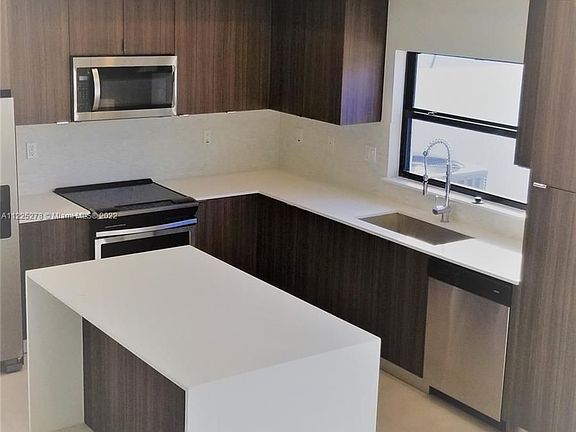 5th image of 10437 SW 118th Ave #10437