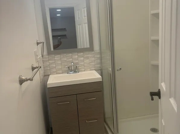 (undisclosed Address), Sayville, NY 11782