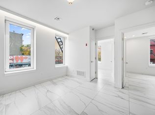 152 Boerum St UNIT 2L, Brooklyn, NY 11206