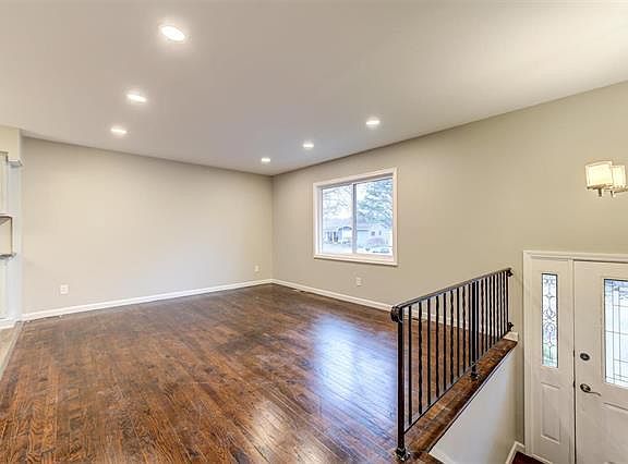 2nd image of 1466 Schulte Hill Dr