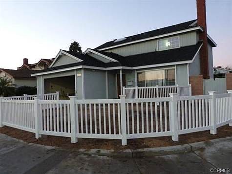Great curb appeal! (Landscaping being installed very soon)