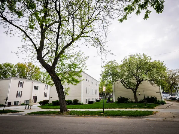 2343 W St APT 6, Lincoln, NE 68503