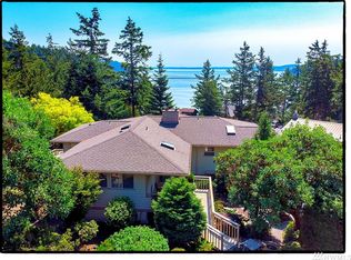 692 Umpqua Pl, La Conner, WA 98257