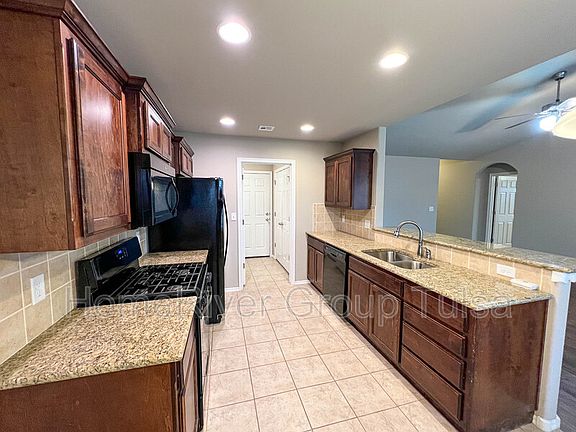 3rd image of 8983 S 253 East Ave