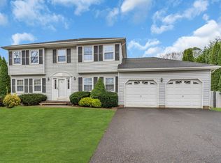 218 Downhill Run, Toms River, NJ 08755