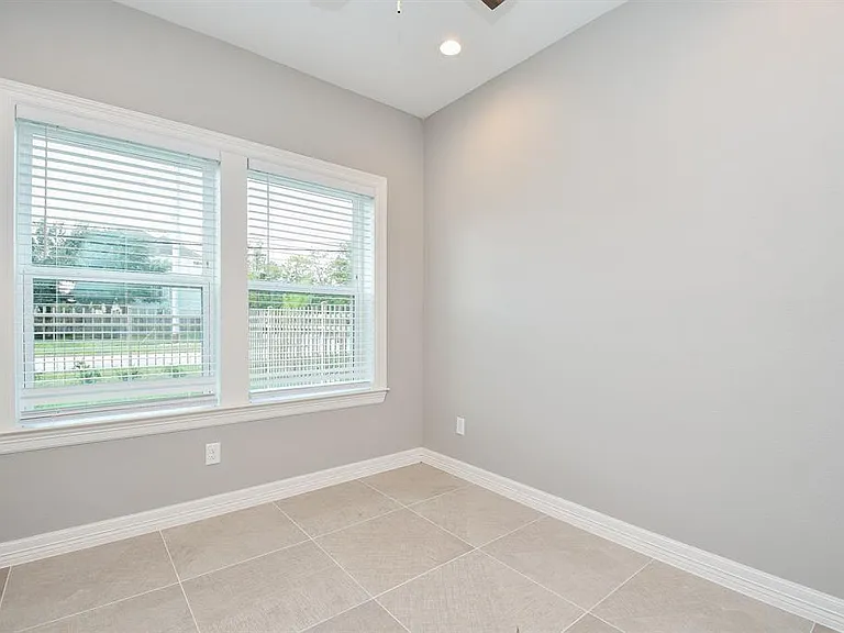 5262 Ella Blvd #108 — Photo 26