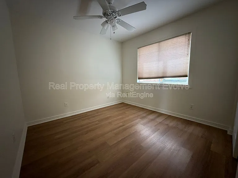 16838 S 20th Pl — Photo 15