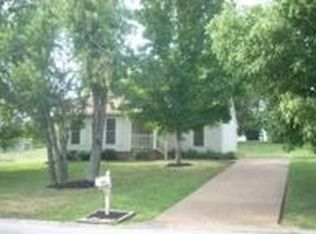 808 Harpeth Knoll Rd, Nashville, TN 37221