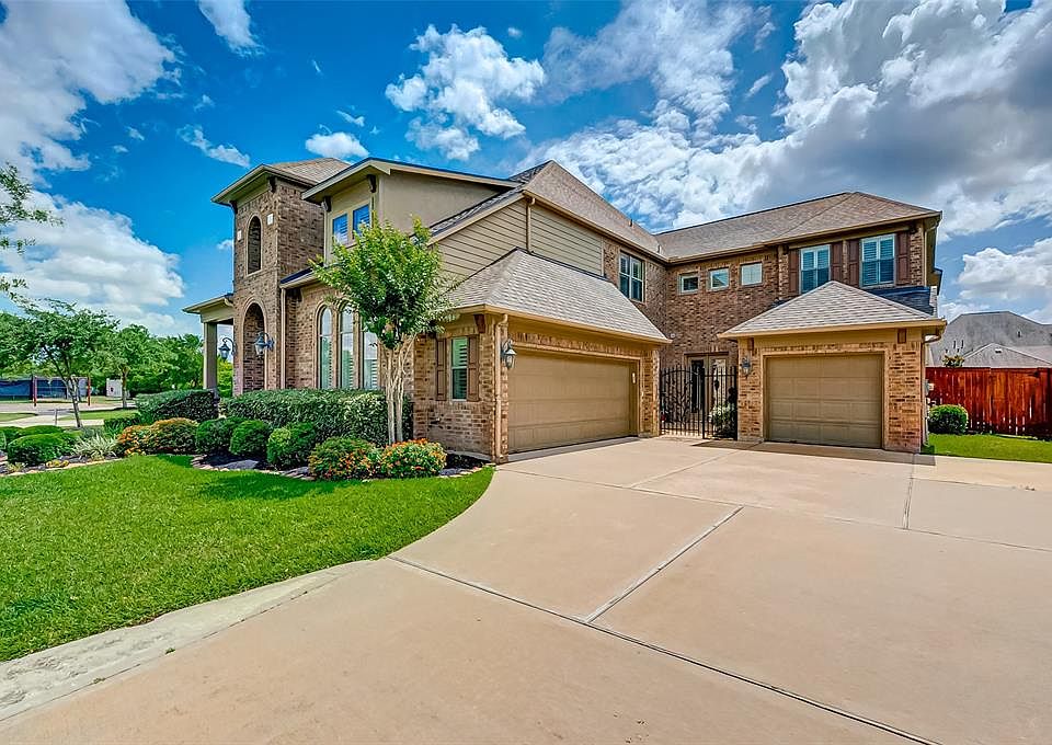 1st image of 9114 Brownwood Bend Ct