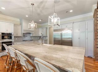 38 Fairway Rdg, Lake Wylie, SC 29710