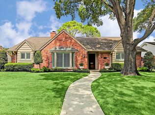 7910 Meadowbriar Ln, Houston, TX 77063