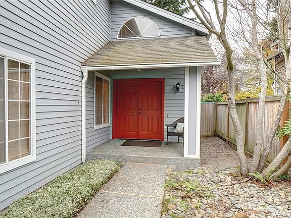 2nd image of 3913 242nd Ave SE