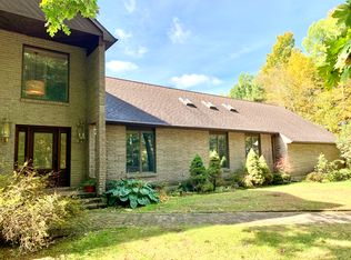422 Crescent Ave, Saratoga Springs, NY 12866